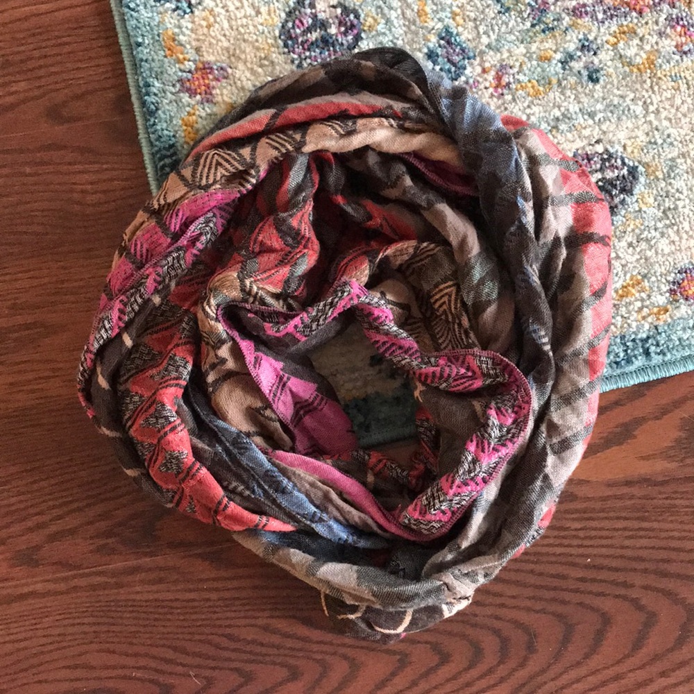 Fashion scarf